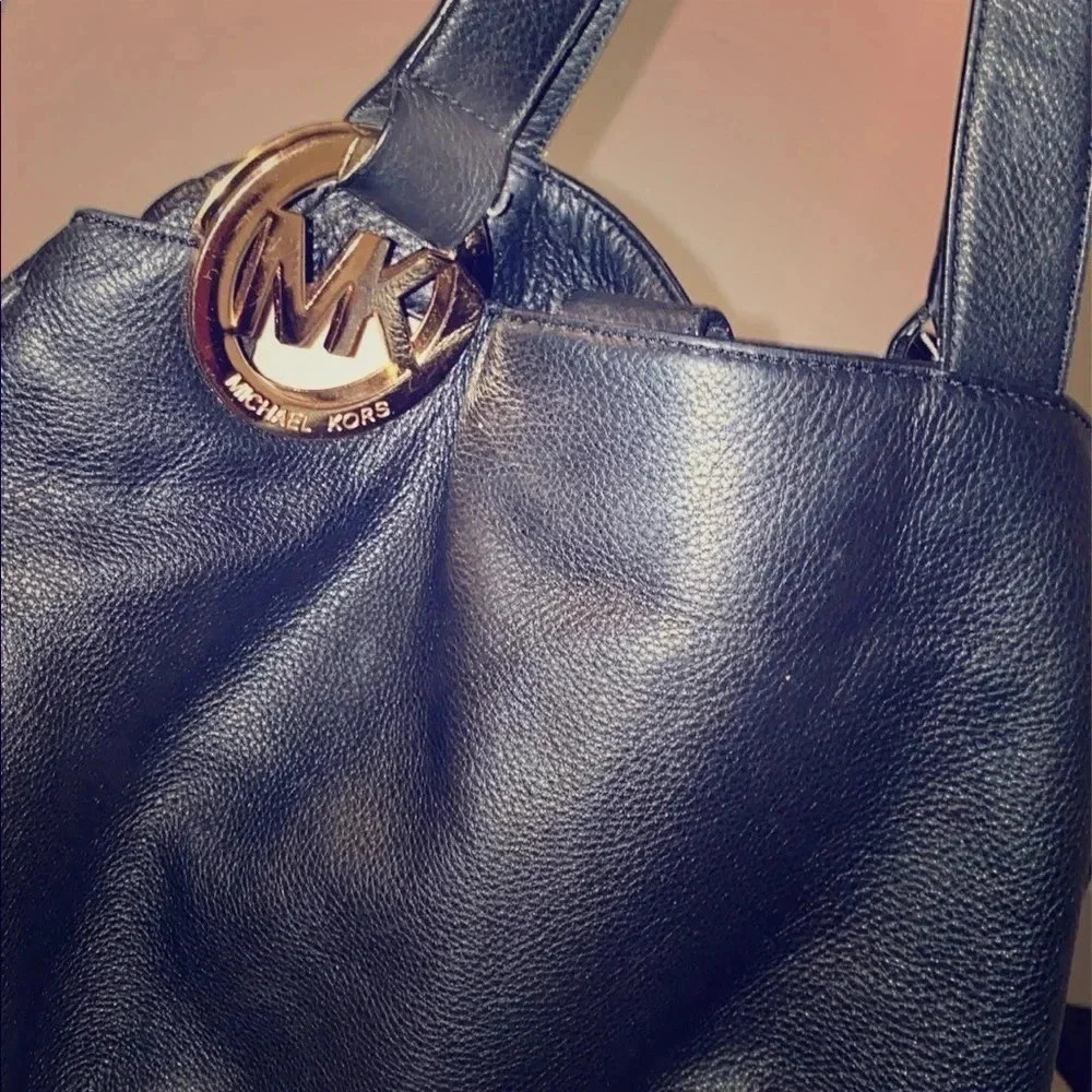 Michael kors Fulton  black leather handbag Sz M